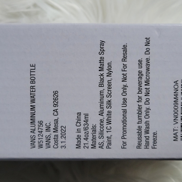 𝅺VANS Aluminum Water Bottle 21.4oz - Picture 7 of 7